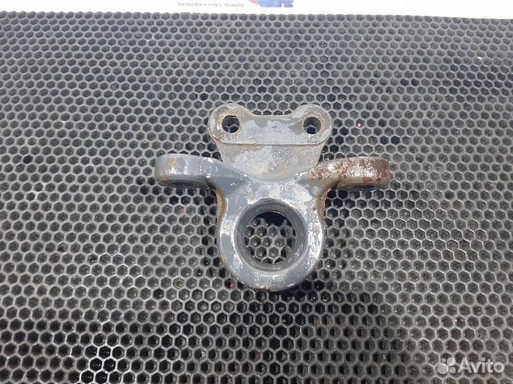 Кронштейн стойки стабилизатора левый