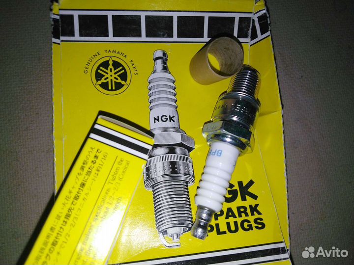Японская оригинальная свеча br8es bpr8es Yamaha GP