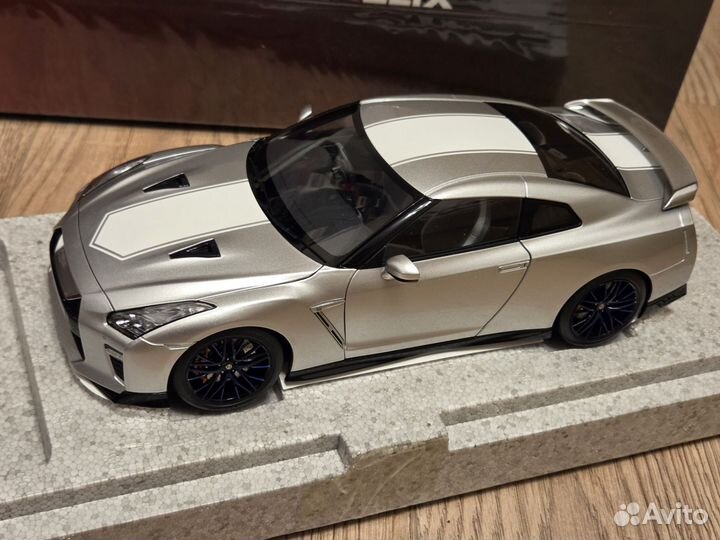 Nissan gtr r35 1 18 motorhelix