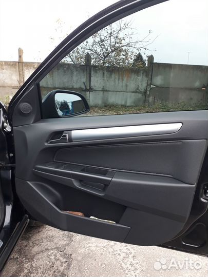 Opel Astra 1.6 МТ, 2010, 260 000 км