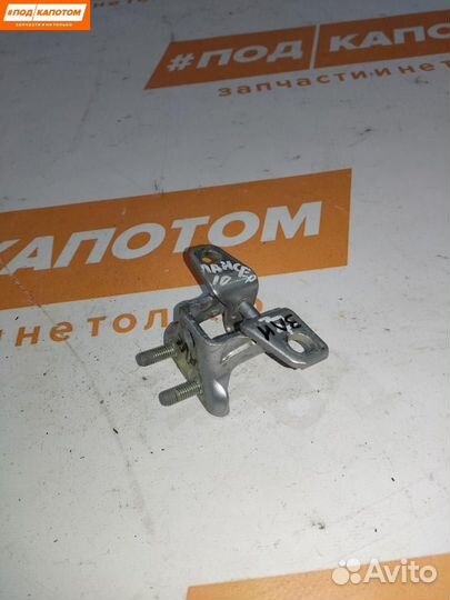 Петля двери задней левой Mitsubishi Lancer 10