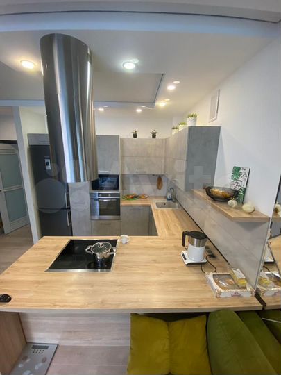 2-к. квартира, 72,5 м², 10/14 эт.