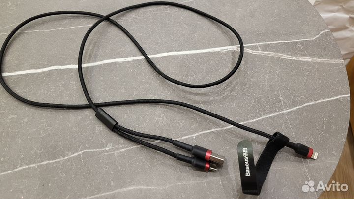 Кабель Baseus 2 в 1: USB + Type C на iPhone