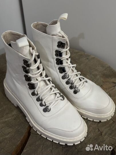 Ботинки женские