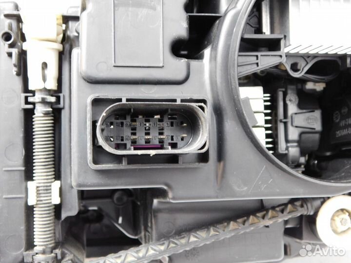 Фара правая Mercedes-Benz GLE Coupe