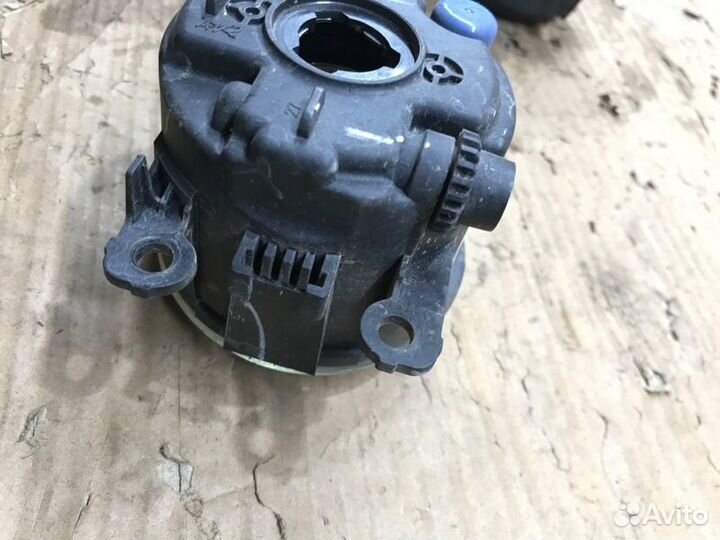 Противотуманная фара (птф) Ford Focus CB8 mgda