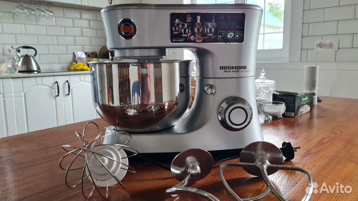 Кухонная машина redmond RKM-4030