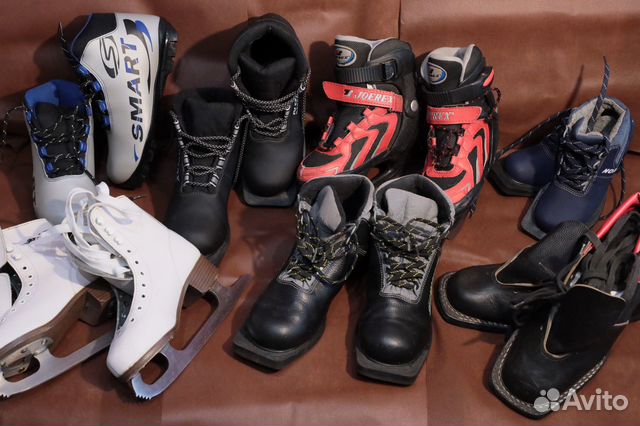 Коньки, лыжные ботинки