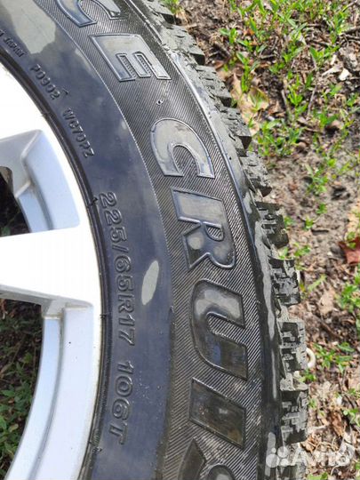 Продам литье Х-Треил с шипованной резиной R17