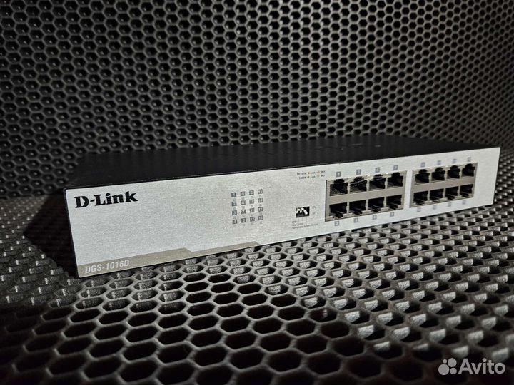 D-Link DGS-1016D I2A Неуправляемый коммутатор