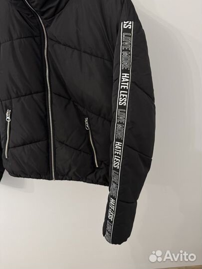 Куртка женская новая 42 44