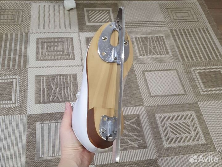 Коньки для фигурного катания профессиональные