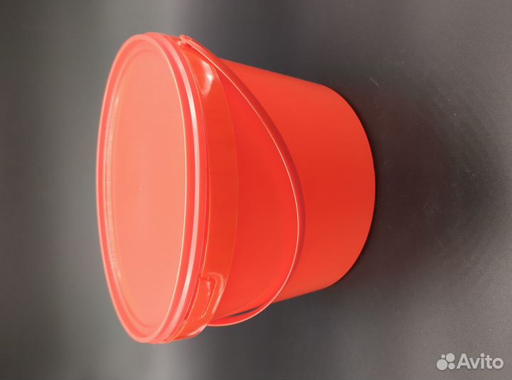 Пластиковая тара ведра банки