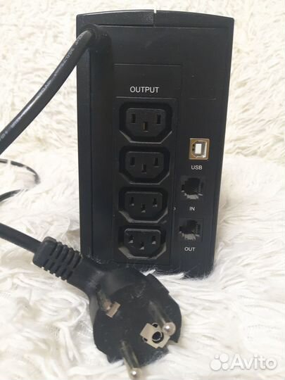 Интерактивный Блок бесперебойного питания CyberPow