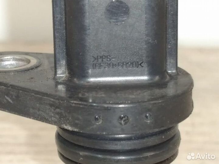 Датчик коленвала Nissan Note E11 HR16DE 2008