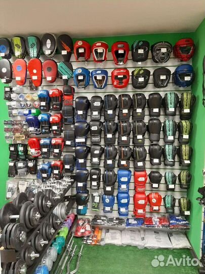 Перчатки, шлема, лапы, капы, бинты, защита, форма