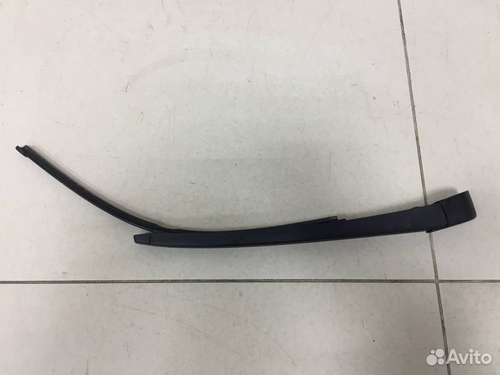 Поводок стеклоочистителя задний Skoda Rapid 2012-2