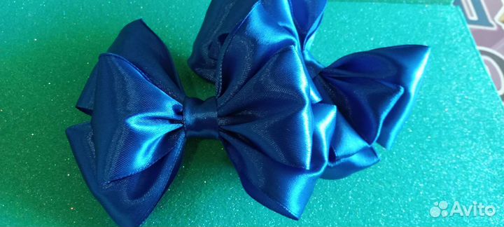 Бантики на заколке для волос
