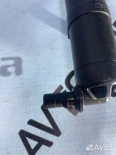 Форсунка омывателя фар Volkswagen Tiguan 2