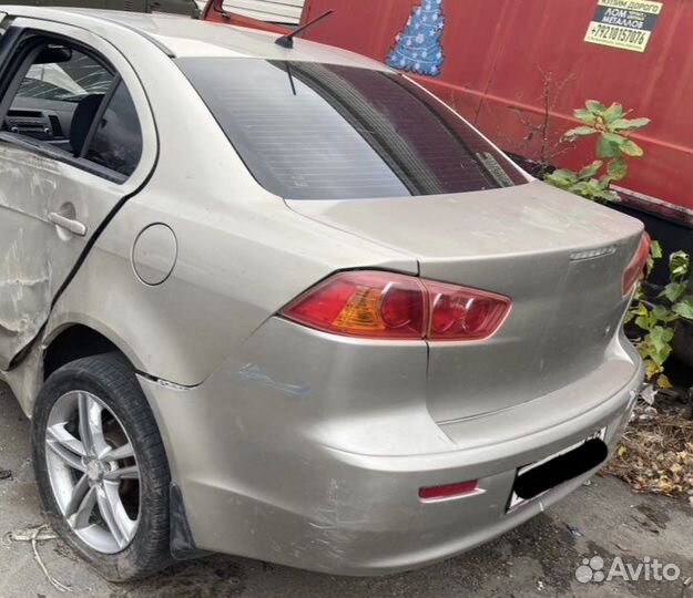 Mitsubishi lancer 10 Крышка багажника в сборе