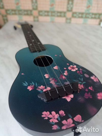 Flight TUS 32 sakura Укулеле Travel, сопрано