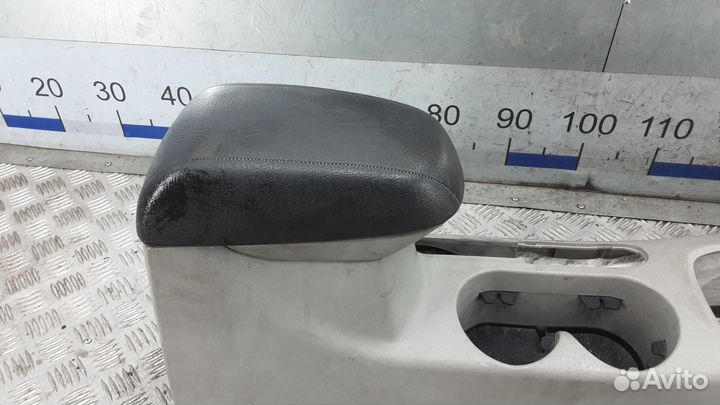 Подлокотник Kia Cerato 2005