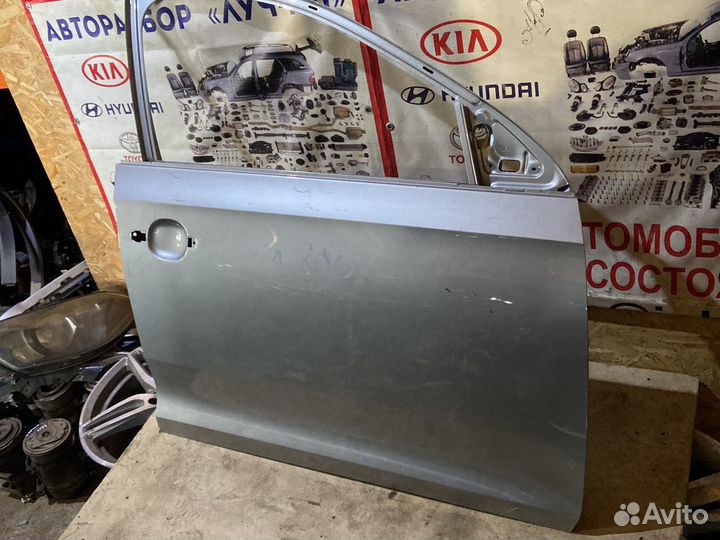 Передняя правая дверь Volkswagen Polo