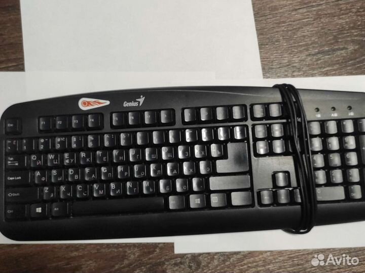 Клавиатуры и наушники