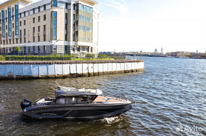 Катер Victory A8 c Mercury F 300 CMS SP