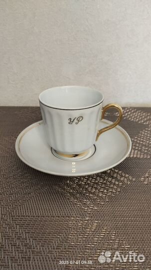 Кофейные пары (чашки и блюдца)