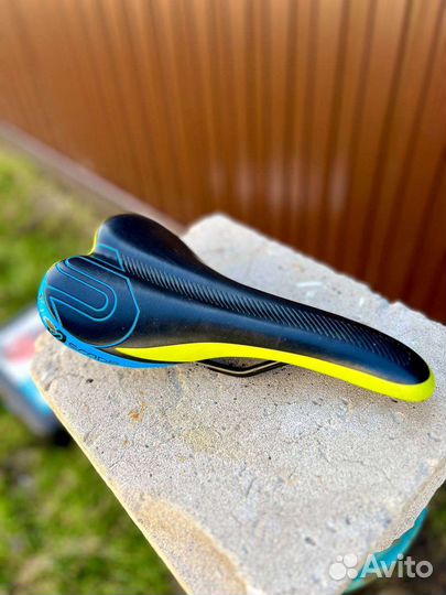 Велосипедное седло cube scape