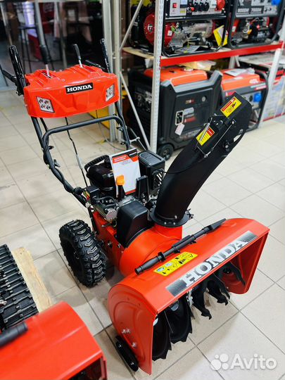 Снегоуборщик бензиновый Honda HSS GX340 13HP