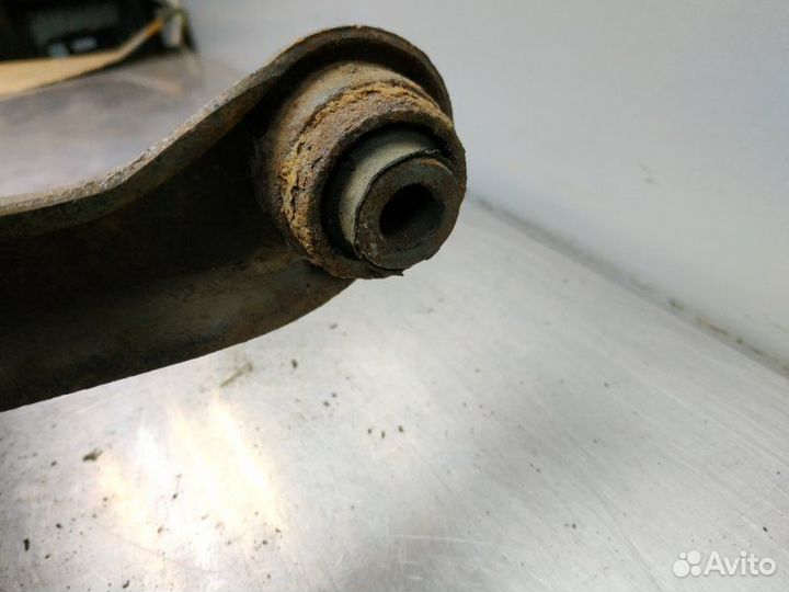 Рычаг задней подвески задний правый Mitsubishi