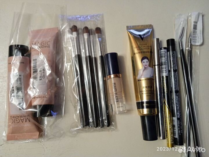 Крем - пудра, кисти пакетом, новые Авито доставкой