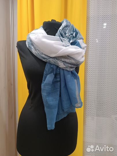 Платок 83 см * 174 см 100 вискоза цветочный узор