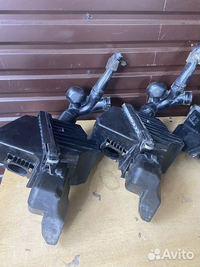 Корпус воздушного фильтра на ниссан