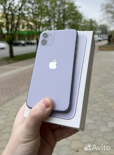 iPhone 11, 64 ГБ