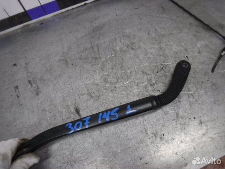 Поводок дворника передний левый Peugeot 307 TU5JP4