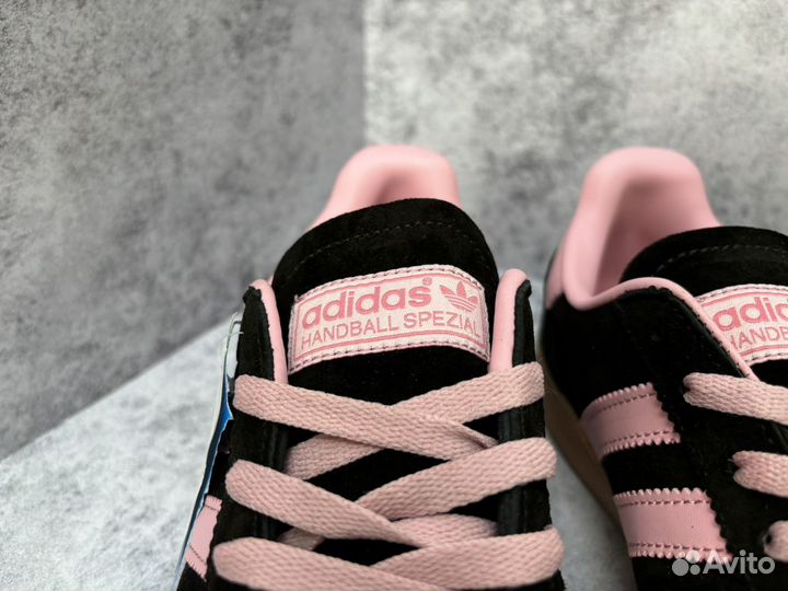 Кроссовки Adidas Wmns Handball Spezial Black Pink