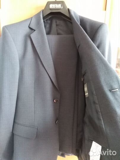 Продам костюм