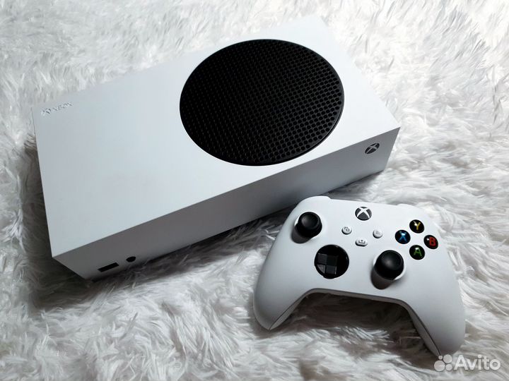 XBox Series S + GTA 5, Hogwarts Legacy, Witcher 3