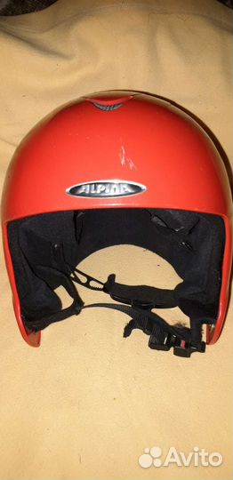 Горнолыжный шлем