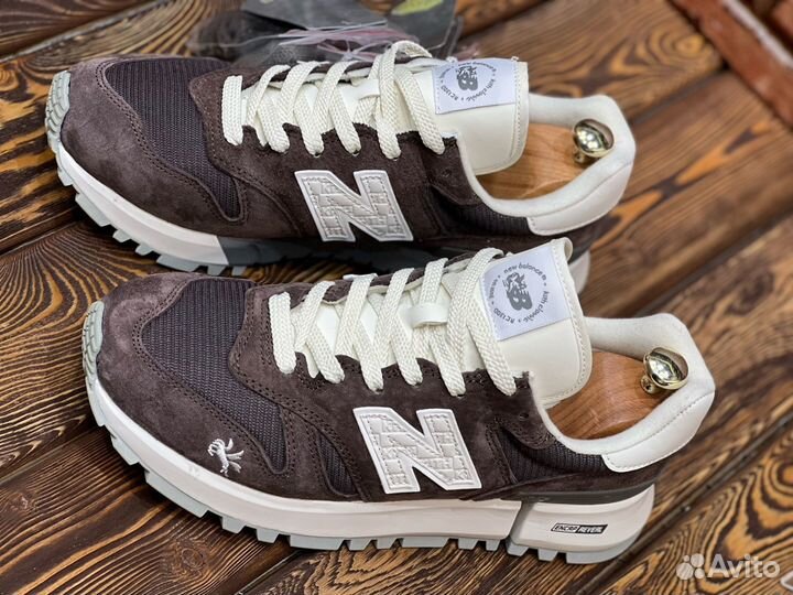 New Balance кроссовки 1300