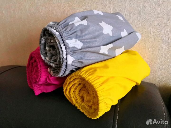 Простынь на резинке в детскую кроватку