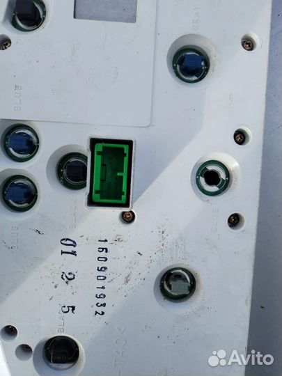 Щиток приборов Вольво S60 2001г