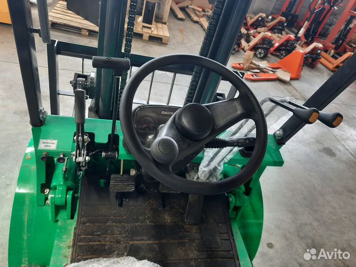 Вилочный погрузчик Dalian CPCD30FB, 2023