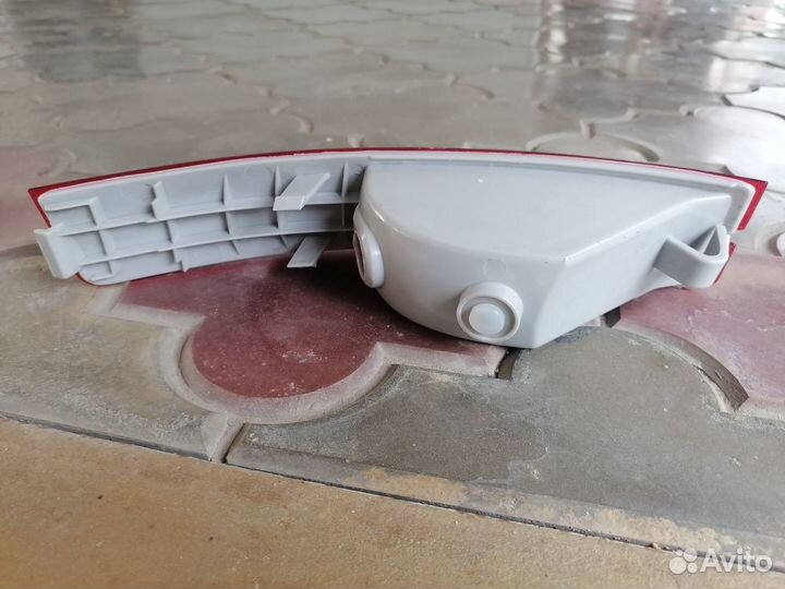 Фонарь противотуманный левый Volvo Xc90