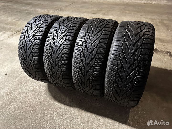 Nokian Tyres Hakkapeliitta R2 SUV 265/45 R21