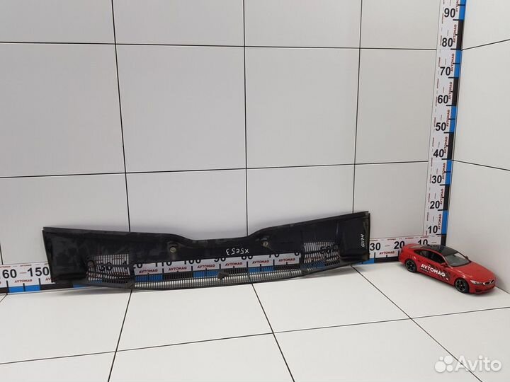 Решетка стеклоочистителя (жабо) (BMW X5)