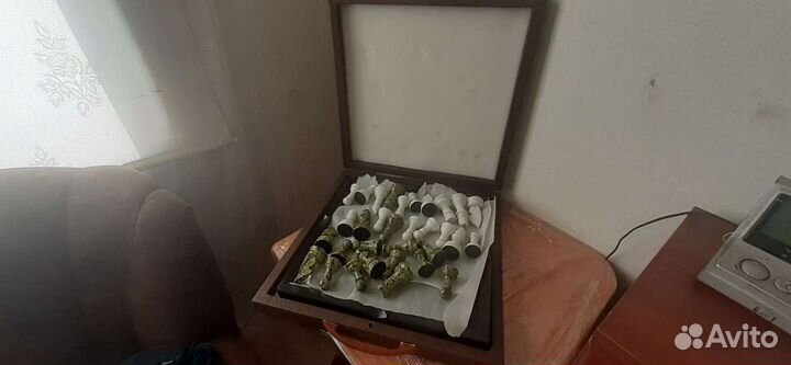 Шахматы из натуральног камня (змеевик)